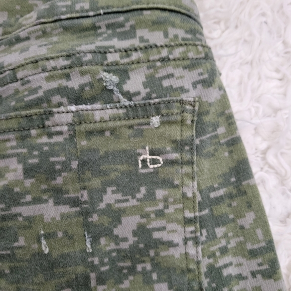 Rag & Bone Dash Slouchy Skinny Camo Destroyed Jeans Sz 24 - Picture 14 of 15